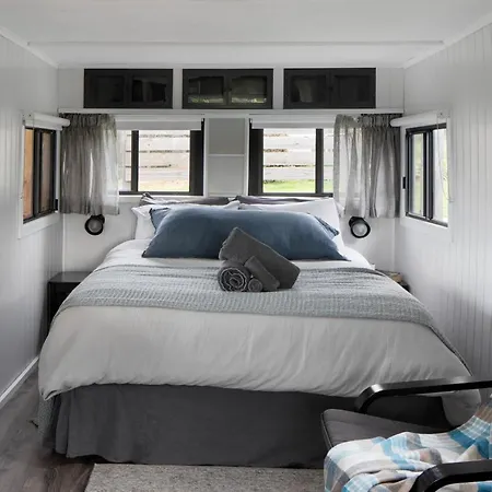 The Village Green Glampervans Strath Creek Exterior photo