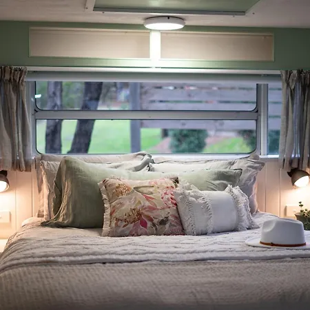 The Village Green Glampervans Strath Creek Exterior photo